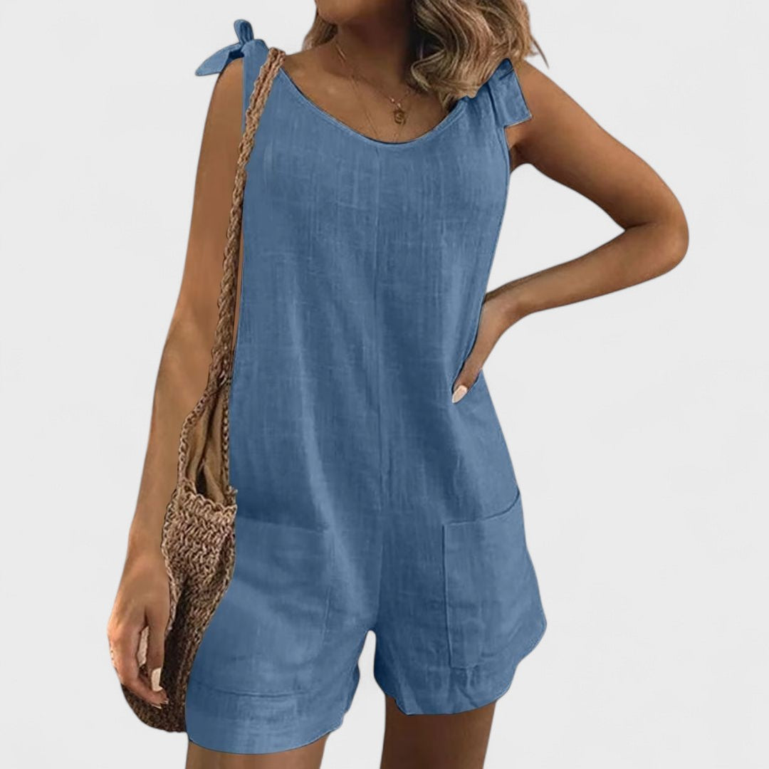 Maia - Tuta corta con tasche sulle spalle e lacci