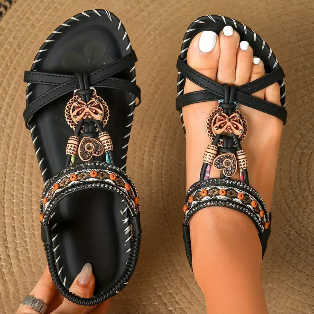 Nada | Sandali in stile Ibiza: un connubio di comfort ed eleganza