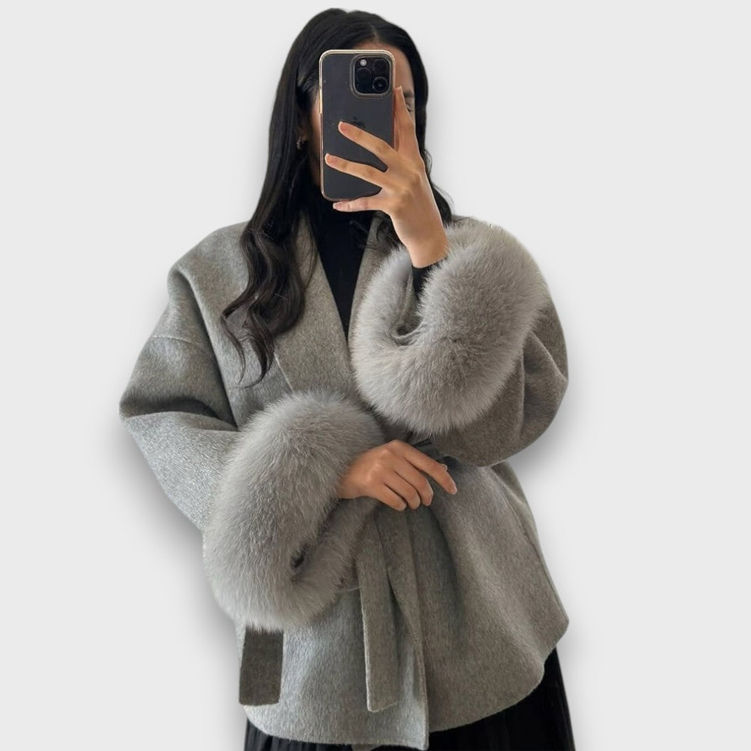 Gracelle – Cappotto con polsini in pelliccia