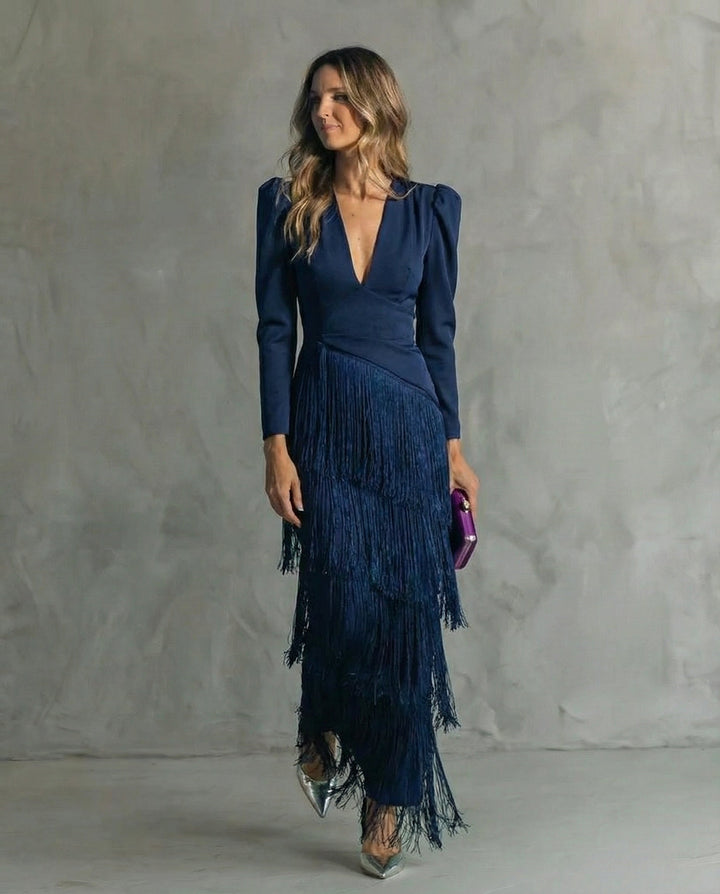 Clara · Abito elegante con maniche a frange